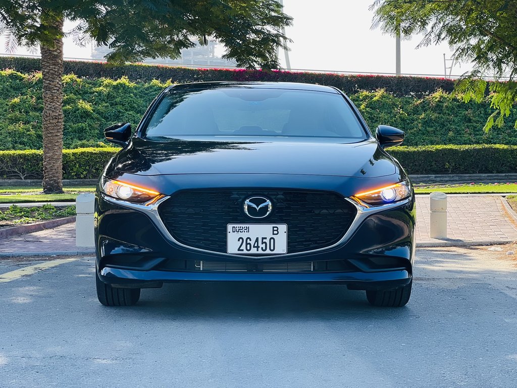 Ivx Car Ενοικίαση Mazda 3 #11892 στο Ντουμπάι, Ηνωμένα Αραβικά Εμιράτα TakeCars.com