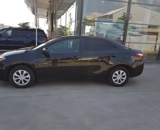 Toyota Corolla 2014 auton vuokraus Georgiassa, sisältää ✓ Bensiini polttoaineen ja 132 hevosvoimaa ➤ Alkaen 140 GEL päivässä.