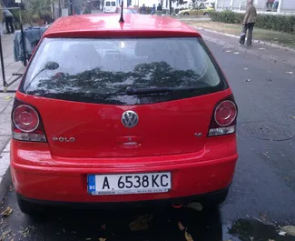 Volkswagen Polo vuokraus. Taloudellinen, Mukavuus auto vuokrattavana Bulgariassa ✓ Vakuusmaksu 200 EUR ✓ Vakuutusvaihtoehdot: TPL, CDW, SCDW, Matkustajat, Varkaus.