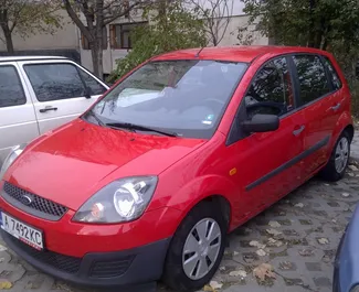 إيجار Ford Fiesta. سيارة الاقتصاد للإيجار في في بلغاريا ✓ إيداع 100 EUR ✓ خيارات التأمين TPL, CDW, SCDW, الركاب, السرقة.