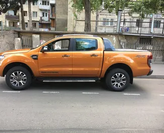 Prenájom auta Ford Ranger 2018 v v Gruzínsku, s vlastnosťami ✓ palivo Diesel a výkon 480 koní ➤ Od 210 GEL za deň.