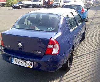 1.4L 엔진이 장착된 부르가스에서의 Renault Symbol #398 매뉴얼 차량 대여 ➤ 즐라토미르 불가리아에서에서 제공.