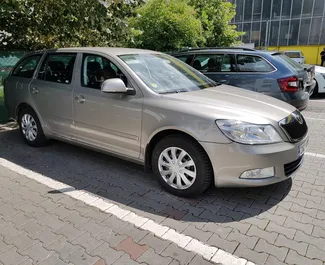 A bérelt Skoda Octavia Combi előnézete Prágában, Csehország ✓ Autó #429. ✓ Kézi TM ✓ 0 értékelések.