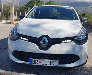 Renault Clio 4 2014 automobilio nuoma Juodkalnijoje, savybės ✓ Dyzelinas degalai ir 75 arklio galios ➤ Nuo 24 EUR per dieną.