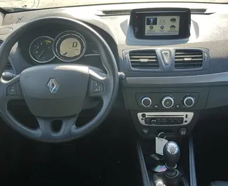 Renault Megane 2014 dostupné na prenájom v v Bare, s limitom kilometrov 200 km/deň.