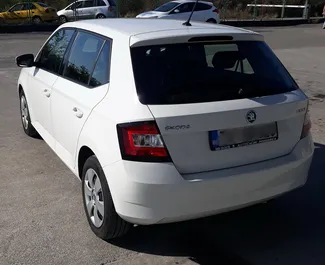 Skoda Fabia 2019 auto rentimine Montenegros, sisaldab ✓ Bensiin kütust ja 110 hobujõudu ➤ Alates 19 EUR päevas.