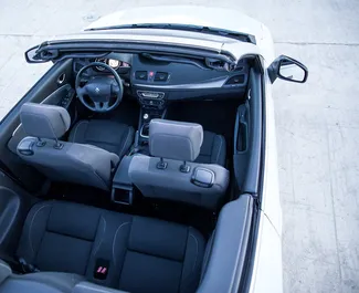 Renault Megane Cabrio 2011 tillgänglig för uthyrning i Budva, med en körsträckegräns på obegränsad.