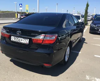 Auton vuokraus Toyota Camry #1401 Automaattinen Simferopolin lentoasemalla, varustettuna 2,0L moottorilla ➤ Vyacheslavltä Krimillä.