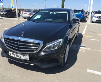 A bérelt Mercedes-Benz C180 előnézete a Szimferopoli repülőtéren, Krím ✓ Autó #1398. ✓ Automatikus TM ✓ 0 értékelések.