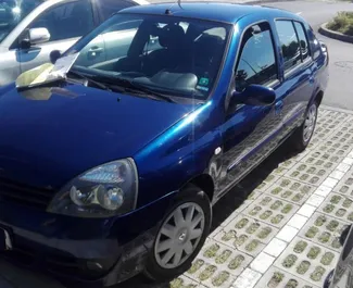 Frontvisning av en leiebil Renault Symbol i Burgas, Bulgaria ✓ Bil #1644. ✓ Manuell TM ✓ 1 anmeldelser.
