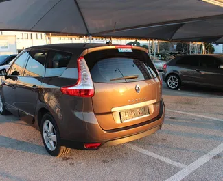 Ενοικίαση αυτοκινήτου Renault Grand Scenic 2016 στην Ελλάδα, περιλαμβάνει ✓ καύσιμο Ντίζελ και 116 ίππους ➤ Από 52 EUR ανά ημέρα.