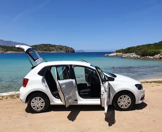 租车 Volkswagen Polo #1781 Manual 在 在克里特岛，配备 1.0L 发动机 ➤ 来自 Manolis 在希腊。