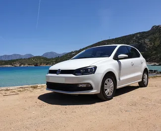 Wynajmij Volkswagen Polo 2018 w Grecji. Paliwo: Benzyna. Moc: 75 KM ➤ Koszt od 31 EUR za dobę.