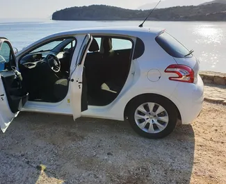 Prenájom auta Peugeot 208 2018 v v Grécku, s vlastnosťami ✓ palivo Benzín a výkon 82 koní ➤ Od 31 EUR za deň.
