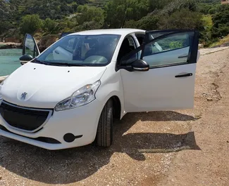 Motor Gasóleo 1,4L do Peugeot 208 2016 para aluguel em Creta.