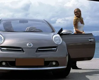 Nissan Micra Cabrio 2012 disponible para alquiler en en Creta, con límite de kilometraje de ilimitado.