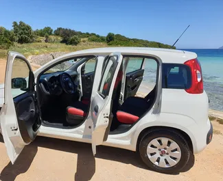 Fiat Panda – samochód kategorii Ekonomiczny, Komfort, Minivan na wynajem w Grecji ✓ Kaucja Bez Depozytu ✓ Ubezpieczenie: OC, FDW, Pasażerowie, Od Kradzieży.
