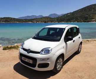 Vooraanzicht van een huurauto Fiat Panda op Kreta, Griekenland ✓ Auto #1745. ✓ Transmissie Handmatig TM ✓ 1 beoordelingen.