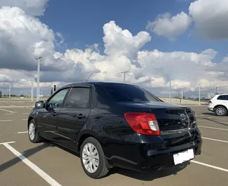 Biluthyrning av Datsun On-do 2019 i på Krim, med funktioner som ✓ Bensin bränsle och 98 hästkrafter ➤ Från 1300 RUB per dag.