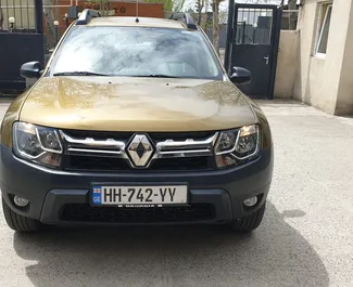 Vuokra-auton etunäkymä Renault Duster Tbilisissä, Georgia ✓ Auto #1232. ✓ Vaihteisto Automaattinen TM ✓ Arvostelut 0.