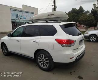 Wynajmij Nissan Pathfinder 2014 w Gruzji. Paliwo: Benzyna. Moc: 280 KM ➤ Koszt od 185 GEL za dobę.