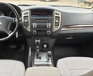 Κινητήρας Βενζίνη 3,5L του Mitsubishi Pajero 2016 για ενοικίαση στην Τιφλίδα.