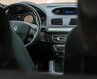 Renault Megane SW nuoma. Komfortiškas automobilis nuomai Juodkalnijoje ✓ Be užstato ✓ Draudimo pasirinkimai: TPL, CDW, SCDW, Vagystė, Užsienyje.