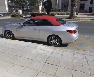 Mercedes-Benz E-Class Cabrio kiralama. Premium, Cabrio Türünde Araç Kiralama Kıbrıs'ta ✓ Depozito 1000 EUR ✓ TPL, CDW, Genç sigorta seçenekleri.