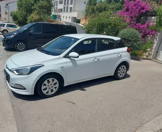 租车 Hyundai i20 #1067 Automatic 在 在布德瓦，配备 1.4L 发动机 ➤ 来自 埃文 在黑山。