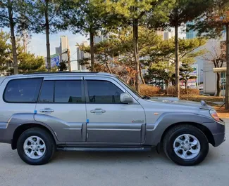 Alquiler de Hyundai Terracan. Coche Confort, SUV para alquilar en Georgia ✓ Depósito de 250 GEL ✓ opciones de seguro TPL, CDW, SCDW, En el extranjero.