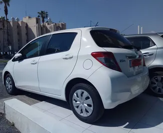 Autovermietung Toyota Vitz Nr.2077 Automatisch in Limassol, ausgestattet mit einem 1,3L Motor ➤ Von Alik auf Zypern.