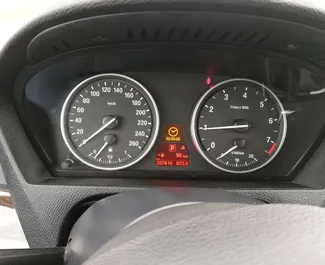 Motor Gasolina de 2,5L de Subaru Forester 2016 para alquilar en en Tiflis.