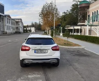 Najem avtomobila Mercedes-Benz GLA220 2019 v v Gruziji, z značilnostmi ✓ gorivo Dizel in 170 konjskih moči ➤ Od 320 GEL na dan.