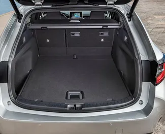Ενοικίαση αυτοκινήτου Toyota Corolla Touring Sports #2426 με κιβώτιο ταχυτήτων Αυτόματο στο Μπουργκάς, εξοπλισμένο με κινητήρα 1,8L ➤ Από Ivaylo στη Βουλγαρία.
