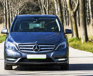 A bérelt Mercedes-Benz B180 előnézete Beciciben, Montenegró ✓ Autó #2467. ✓ Automatikus TM ✓ 0 értékelések.
