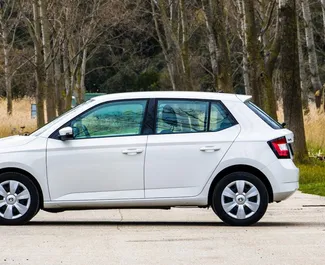 Biludlejning Skoda Fabia #2464 Manual i Becici, udstyret med 1,0L motor ➤ Fra Ivan i Montenegro.