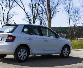 Ενοικίαση αυτοκινήτου Skoda Fabia 2018 στο Μαυροβούνιο, περιλαμβάνει ✓ καύσιμο Βενζίνη και 108 ίππους ➤ Από 43 EUR ανά ημέρα.
