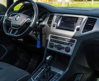 Volkswagen Golf 7+ 2017 ar Priekšējā piedziņa sistēmu, pieejams Becicici.