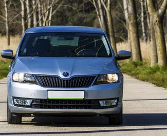 Diesel 1,4L-motoren til Skoda Rapid 2018 for utleie i Becici.