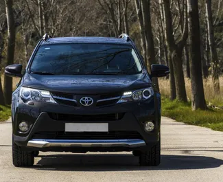 Toyota Rav4 udlejning. Komfort, SUV, Crossover Bil til udlejning i Montenegro ✓ Depositum på 300 EUR ✓ TPL, Passagerer, Tyveri forsikringsmuligheder.