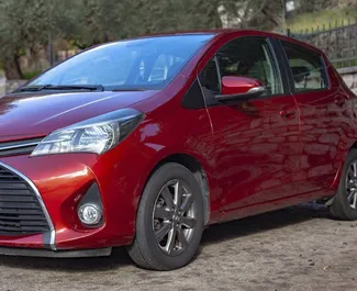 Kiralık bir Toyota Yaris Becici'de, Karadağ ön görünümü ✓ Araç #2462. ✓ Manuel TM ✓ 1 yorumlar.