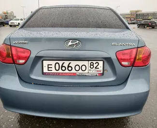 Bensiini 1,6L moottori Hyundai Elantra 2015 vuokrattavana Simferopolissa.