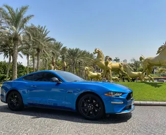 5.0L 엔진이 장착된 두바이에서의 Ford Mustang GT #3158 자동 차량 대여 ➤ 군다 아랍에미리트에서에서 제공.