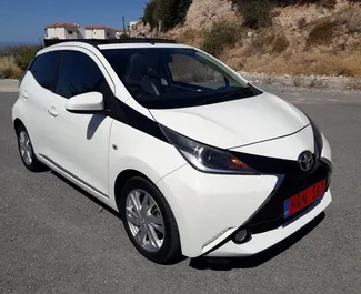 Wypożyczalnia Toyota Aygo X-Wave Open Top w Pafos, Cypr ✓ Nr 3165. ✓ Skrzynia Automatyczna ✓ Opinii: 0.