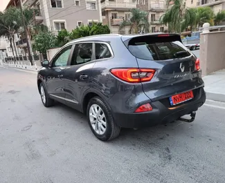 在 在塞浦路斯 租赁 Renault Kadjar 2018 汽车，特点包括 ✓ 使用 Diesel 燃料和  马力 ➤ 起价 54 EUR 每天。