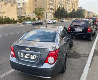 Chevrolet Aveo 2015 auto rentimine Aserbaidžaanis, sisaldab ✓ Bensiin kütust ja  hobujõudu ➤ Alates 50 AZN päevas.