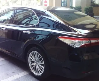 租车 Toyota Camry #3510 Automatic 在 在巴库，配备 2.4L 发动机 ➤ 来自 埃米尔 在阿塞拜疆。