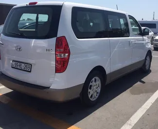 Ενοικίαση αυτοκινήτου Hyundai H1 2017 στο Αζερμπαϊτζάν, περιλαμβάνει ✓ καύσιμο Βενζίνη και  ίππους ➤ Από 100 AZN ανά ημέρα.