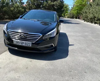 Vooraanzicht van een huurauto Hyundai Sonata in Bakoe, Azerbeidzjan ✓ Auto #3573. ✓ Transmissie Automatisch TM ✓ 0 beoordelingen.