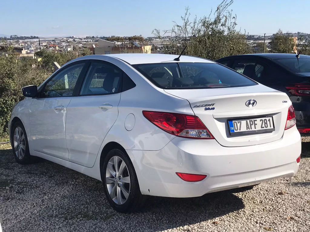 Аренда Hyundai Accent Blue #3287 в аэропорту Анталии, Турция ➤ TakeCars.com